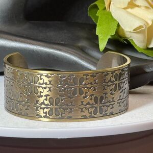 NWOT Brass Tone Stainless Steel Cuff Floral Bracelet
